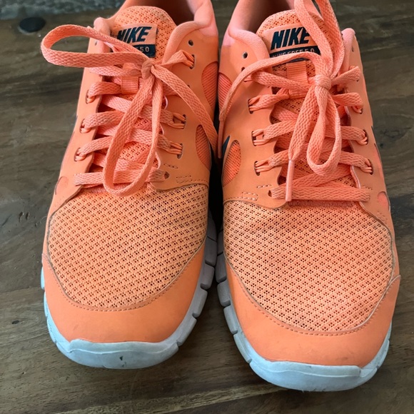 Nike Sneakers - Picture 2 of 4